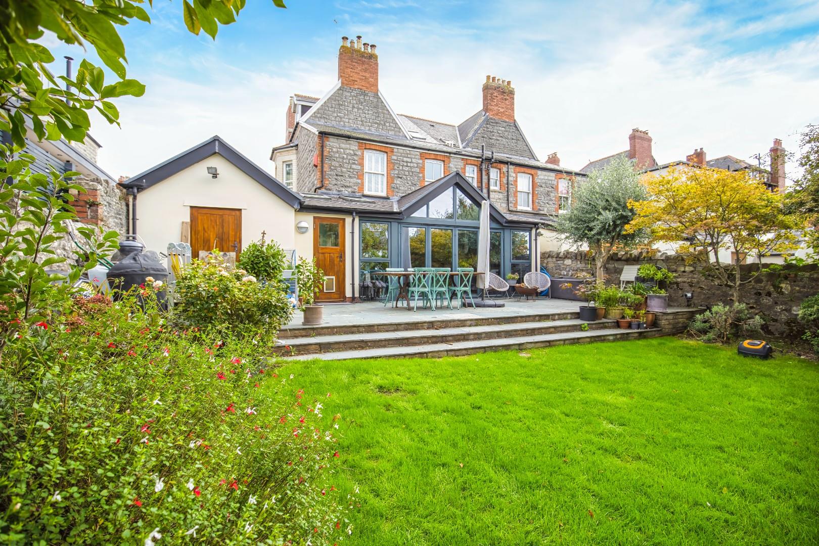 25 Cwrt-Y-Vil Road, Penarth, Vale of Glamorgan, CF64 3HP